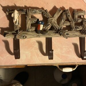 Texas-Themed Rustic Wall Hook with Horse and Hat Design